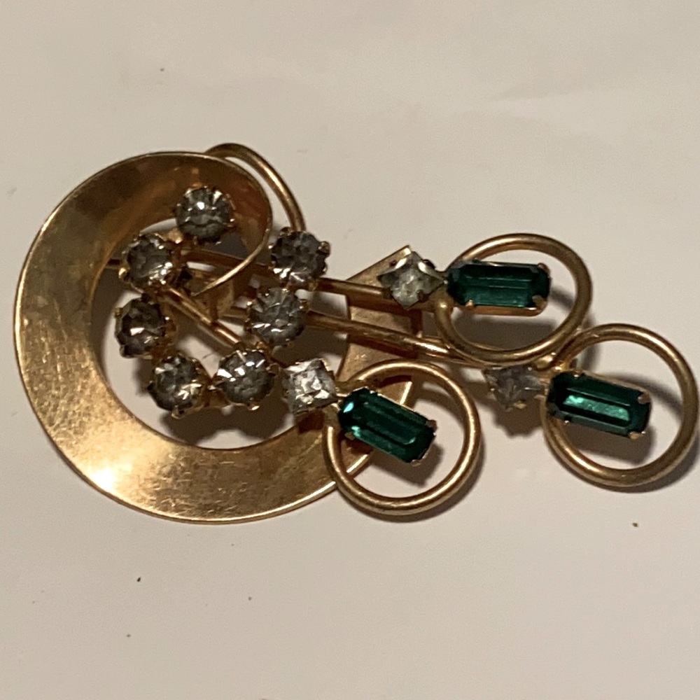 Vintage gold rhinestone brooch